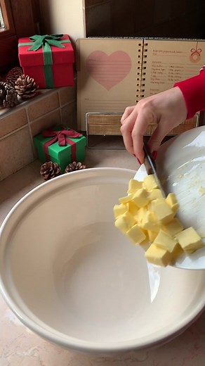 Delicious Gingerbread Cookies Recipe for Christmas Holidays