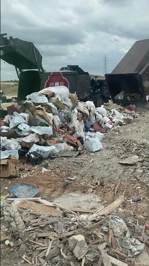 Self-Contained Compactor Roll-off Container (Sanitation)