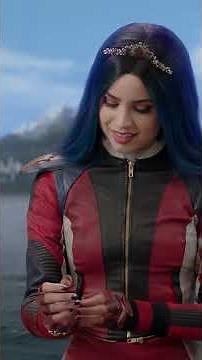 Evie, the people's princess DisneyDescendants