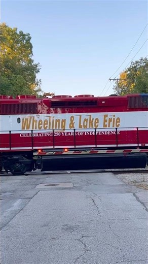 Wheeling and Lake Erie 1776 trails on 291