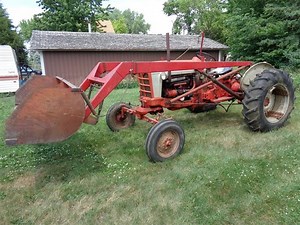 1959 Ford 961 Powermaster 2WD Tractor W/Loader | Agriculture