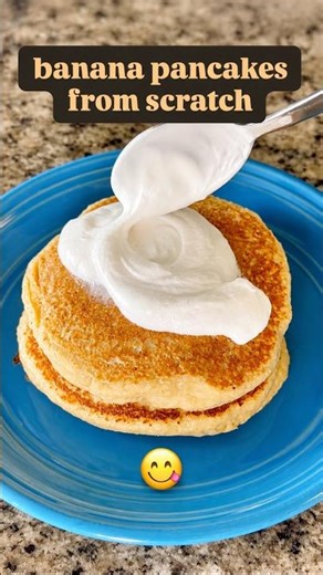 Easy Banana Pancakes 🍌🥞
