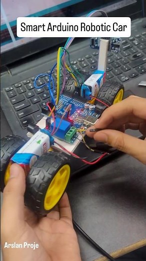 Obstacle Avoiding Robot Car using Arduino | Smart Autonomous Vehicle with Ultrasonic Sensor---🧠