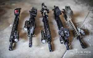 Best AR-15 Flashlights [Real Views]
