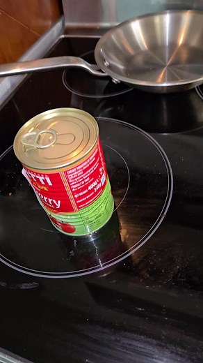 Cooking Steak Pizzaiola in a Steel Pan