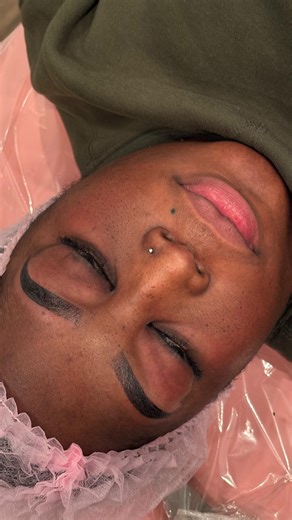 And just like that she has brows 😮‍💨! Ombré Powder Brows She loved them Who’s next❓ • Semi permanent tattooing of the brows, 100% of brow is shaded in and faded out in the front. Brows will be numbed! Brows will lighten 20-30%. Requires 8 week touch up Last up to 2-3 yrs. Touch up required yearly to extend the life of the brows. Great for all skin types #Brows #ombrepowderbrows #pmu #cincinnatibrowtech #microshading | Gerren Lail