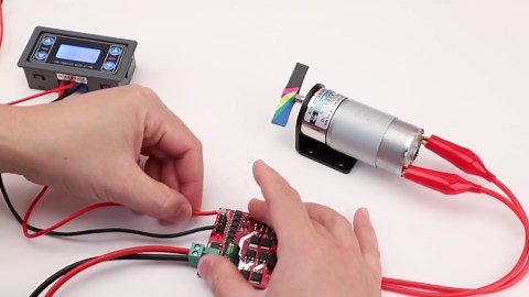 DROK DC Motor Driver, L298 Dual H Bridge Motor Speed Controller DC 6.5V-27V 7A PWM Motor Regulator Board 12V 24V Electric Motor Control Module Industrial 160W with Optocoupler Isolation