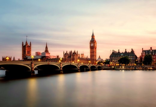 40 Travel-Inspired Backgrounds for Zoom, Skype & Other Video-Conference Apps
