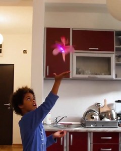 2.2M views · 45 reactions | JARNÍ ÚKLID SKLADU Vyprodáváme ELLA 퐳퐚 퐩퐨퐥퐨퐯퐢퐜̌퐧퐢́ 퐜퐞퐧퐮! Nyní pouze 229.00 Kč ✨ 퐍퐚퐤퐮퐩퐨퐯퐚퐭 https://top.superzebra.cz/ella/t1/v1/lp1?sp=77229i007 | Superzebra | Facebook