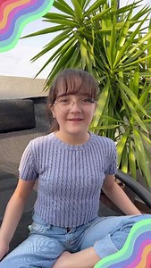 *¡Aprendé inglés desde casa con English4kids! 👨‍💻💻 Nuestras clases en línea son divertidas y educativas, con profesores especializados en la enseñanza de inglés a niños y adolescentes 📚👦👧 Agenda una clase demo y experimenta la diferencia en el aprendizaje del inglés con English4kids. 📲💻 #English4kids #aprendeinglés #clasesenlínea #agendáclasedemo* | English4Kids