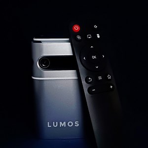 [Review] Lumos Nano Projector, the ultimate portable projector
