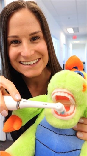 How To Properly Brush Your Teeth