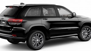 【New Jeep® Grand Cherokee S Model】 全国限定 合計120台。 グラナイトクリスタルが輝くボディに「S」の称号をまとった特別限定車。 現在、1.9%特別低金利メリットプランを実施中！ 詳しくはこちら。 https://www.jeep-japan.com/special_models/grandcherokee-smodel.html | Jeep Japan / ジープ ジャパン