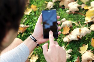5 Security Apps that take pictures of anyone who is trying to unlock your Phone | Techtippr