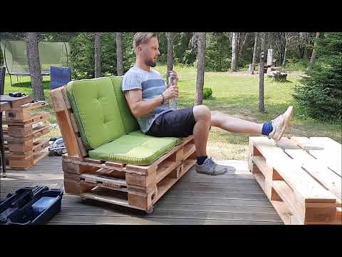 DIY Pallet couch.
