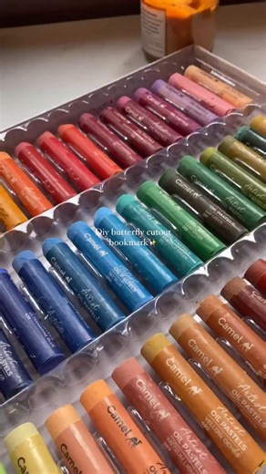 19K views · 150 reactions | How to: beautiful butterfly bookmark曆✨save for inspoamazing artwork by @artsy_tahura  #notebooktherapy - Shop our 160GSM bujos, stamps, washi tapes, gift sets, stickers and more on our store: link in bio @notebook_therapyor visit notebooktherapy.com ✨#artideas #diyidea #diybookmark #artwork #art #flowerart #botanicalart #satisfyingart #satisfyingvideos #artideas #bookmarkidea | Notebook Therapy | Facebook