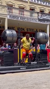 7.2M views · 78K reactions | Talk about squatting 헛험헔헩헬.  | SBD World’s Strongest Man | Facebook