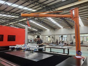 Factory Price Sheet Metal Vacuum Lifter for Glass Plywood Board Panel With Laser Cutting Machine