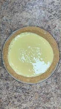 Old Fashioned Lemon Icebox Pie with Graham Cracker Crust