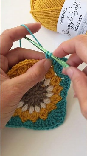 Crochet a Sunflower Granny Square with Me #crochet #shortscrochet #crochettutorial