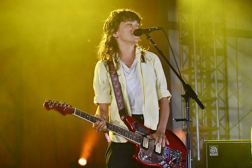 10 Australian Female Singers Loved All Around the World