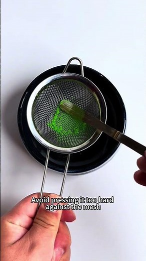 How to make matcha in the traditional Japanese way?