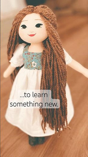 New cloth doll making tutorials every week, and some free patterns. ☺️