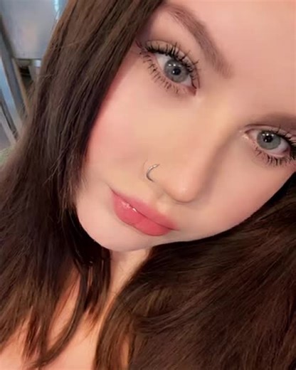 Smizzles Trend: Join the Fun!