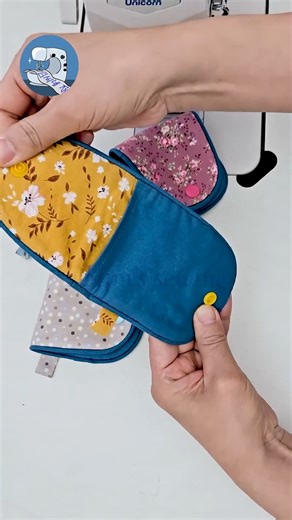 How to make a coin purse easily. By kim's sewing. #quilting #sewing #quilttutorial #quiltblock #quiltinglove #quiltingcommunity #modernquilting #sewingtutorial #sewingproject #sewingtips #SewingCommunity #sewinghacks #sewinginspiration | Quilting Patterns & Tutorials