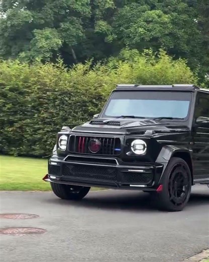 This Brabus G-Wagon Owns the Road… Even in the Countryside 😱