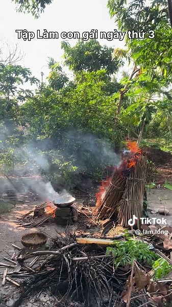 Tập làm con gái ngày thứ 3 - làm trà sữa tại tiệm Lâm Long