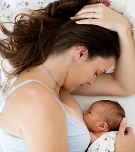 Diarrhea While Breastfeeding: 8 Natural Remedies To Try