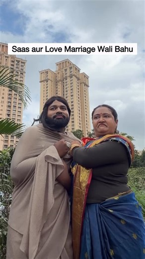 Astuti Anand on Instagram: "Aee jii daaru khoj rhi hain🤣…. #saas #bahu #saabahu #conedy #lovemarriage"