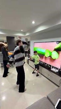 【Immersive Interactive Warm Up】世界で大流行のワークアウト…子供から大人まで楽しくエクササイズできます🕺✨#Shorts