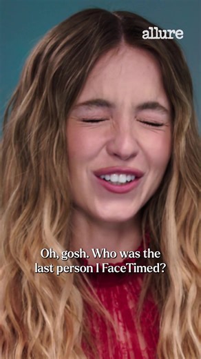 Don't worry Amanda, 3 hours and 53 minutes of screen time is light work. Tap the link in bio to watch #AmandaSeyfried and SydneySweeney spill the tea while sipping the truth serum. #TheHousemaid