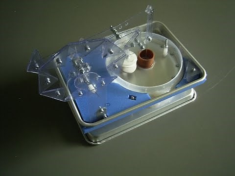 32倍速 お湯で動く低温度差スターリングエンジンを手作りする全行程: Handcraft of a low temperature differential Stirling Engine (32x)