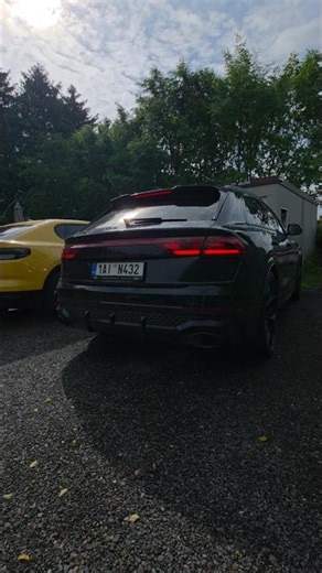 2025 Audi RS Q8 performance | start-up sound cold engine + awesome exhaust sound