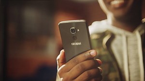 Be unique, be unreal. The IDOL 4S with Windows 10 brings the perfect amount of productivity to Microsoft stores, GSM unlocked, today! http://bit.ly/idol4smicrosoft | Alcatel mobile