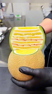 🍈 Real Melon or Cake? Watch the Surprise Inside! 🎂✨ You won’t believe your eyes! What looks like a juicy cantaloupe is actually a masterfully crafted cake 🍰🍈 — layered with fresh fruits, soft sponge, and cream. This realistic melon cake is a true example of edible art 😍Perfect for fruit lovers and cake lovers alike. Would you slice or save it? #RealisticCake #MelonCake #CakeArt #FruitCakeDesign #HyperRealisticDessert #CantaloupeCake #FoodIllusion #CakeMagic #CakeLovers #PastryPerfection | H