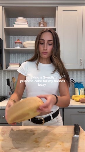 Delicious Swedish Princess Cake Recipe Tutorial