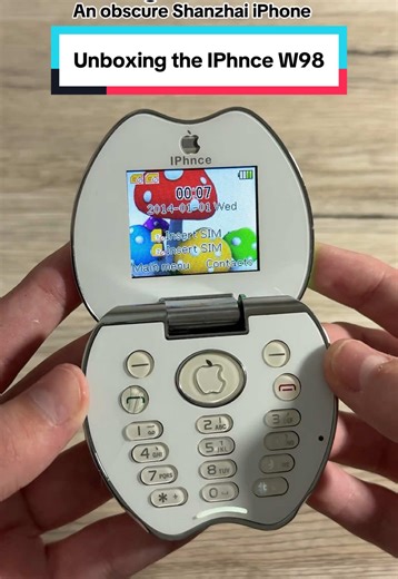 Unboxing the IPhnce W98: A Unique Apple Knockoff