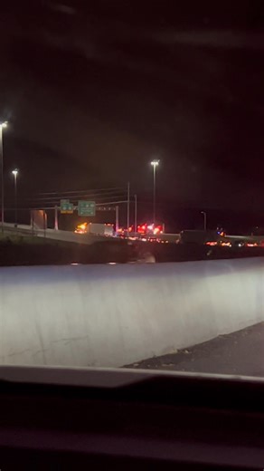 What is holding up all lanes on 41 South in Henderson KY?? #Henderson #41south | Krystyna Crawford