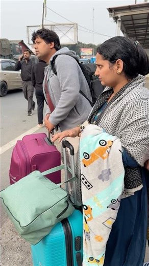 Aj ghumne apne destination pahunche #minivlog #dailyminivlog #familyvlog #familyfun #familylove