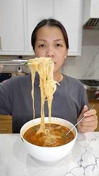 WHAT TO YOU DO WITH LEFT OVER THANKSGIVING TURKEY? MAKE TURKEY PHO