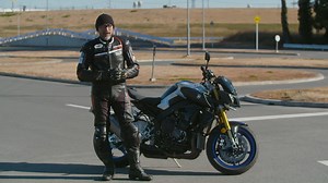 🏍️ Take a ride with Kentaro Sagawa: The journalist tested a motorcycle equipped with our radar-based assistance systems. How did they affect his experience on the road? Watch the video and don't forget to turn on your subtitles! More: bit.ly/ar19-aras | Bosch Global