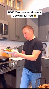 Turns our Kitchen into a restaurant Everytime he cooks 🥰😉😋 @topfans #filipinamarriagetoamerican 🇵🇭🇺🇸 #blessed #afamhusband #Filipinawife | Bear&Bunny Channel