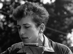 The Evolution of Bob Dylan: Early Recordings Let You Hear an Unknown Singer Turn Into a 60s Superstar (1958–1965)