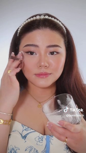 The OG Way to Set Your Face with Baby Powder