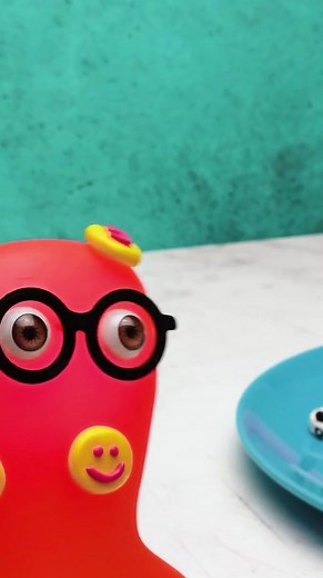 Sam and Sue Jewelry Making Adventure