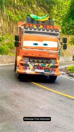 The Hill Climber Club, UD Quester & Mitsubishi Fuso 🚛⛰️⚡